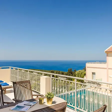 Belle View - Sea View & Sunset 호텔 4*