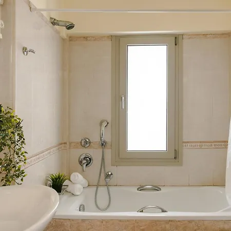 Belle View - Sea View & Sunset Hotell 4*