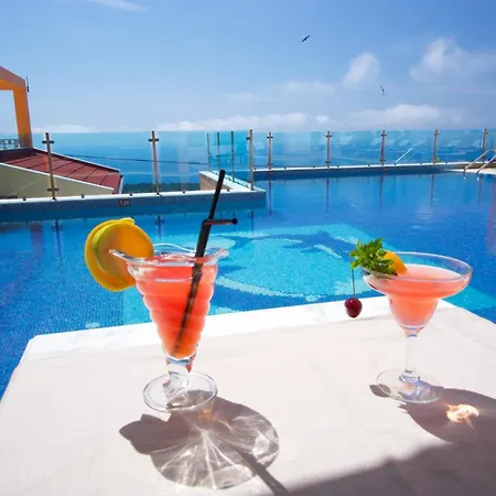 Belle View - Sea View & Sunset מלון